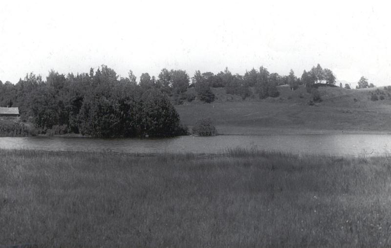File:Rõuge linnamägi 1964.jpg
